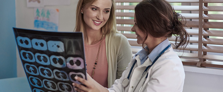 Imagem de uma consulta com neurologista