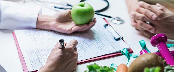 Imagem de uma consulta com clínicogeral