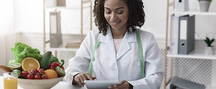 Imagem de uma consulta com nutrologo